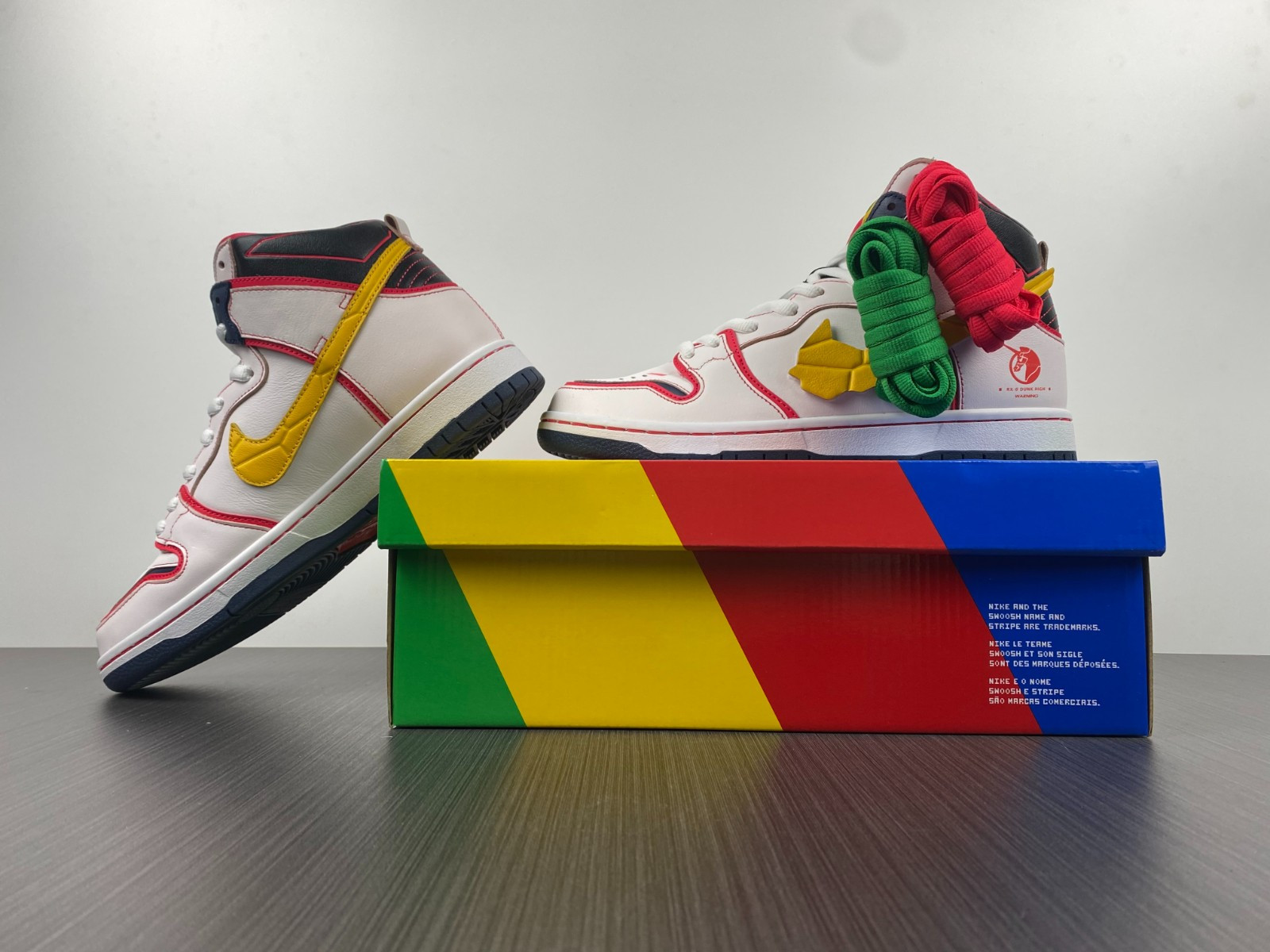 GUNDAM X DUNK HIGH SB ‘PROJECT UNICORN-RX-0’ DH7717-100
