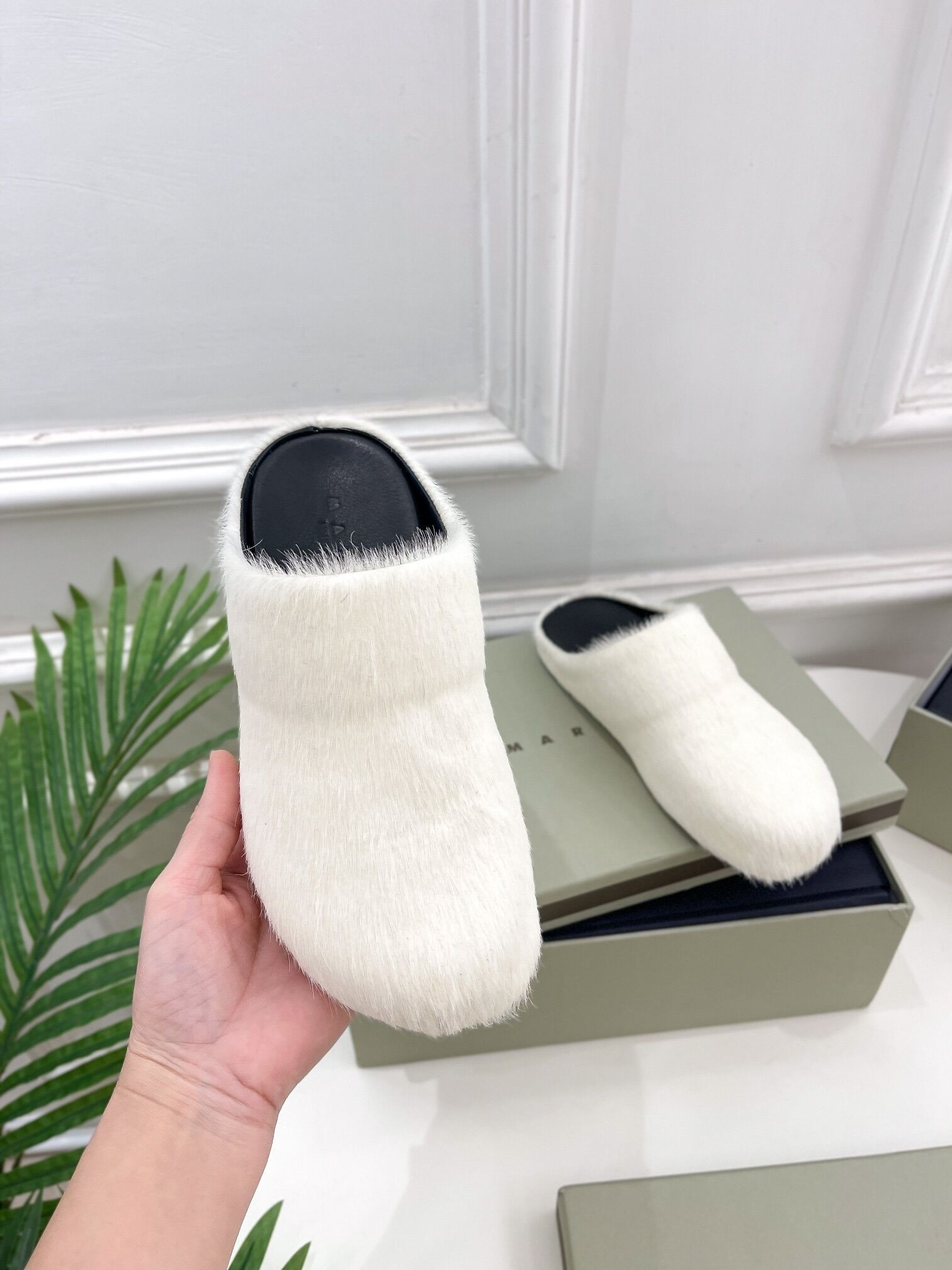 MARNI White Fussbett Sabot Loafers