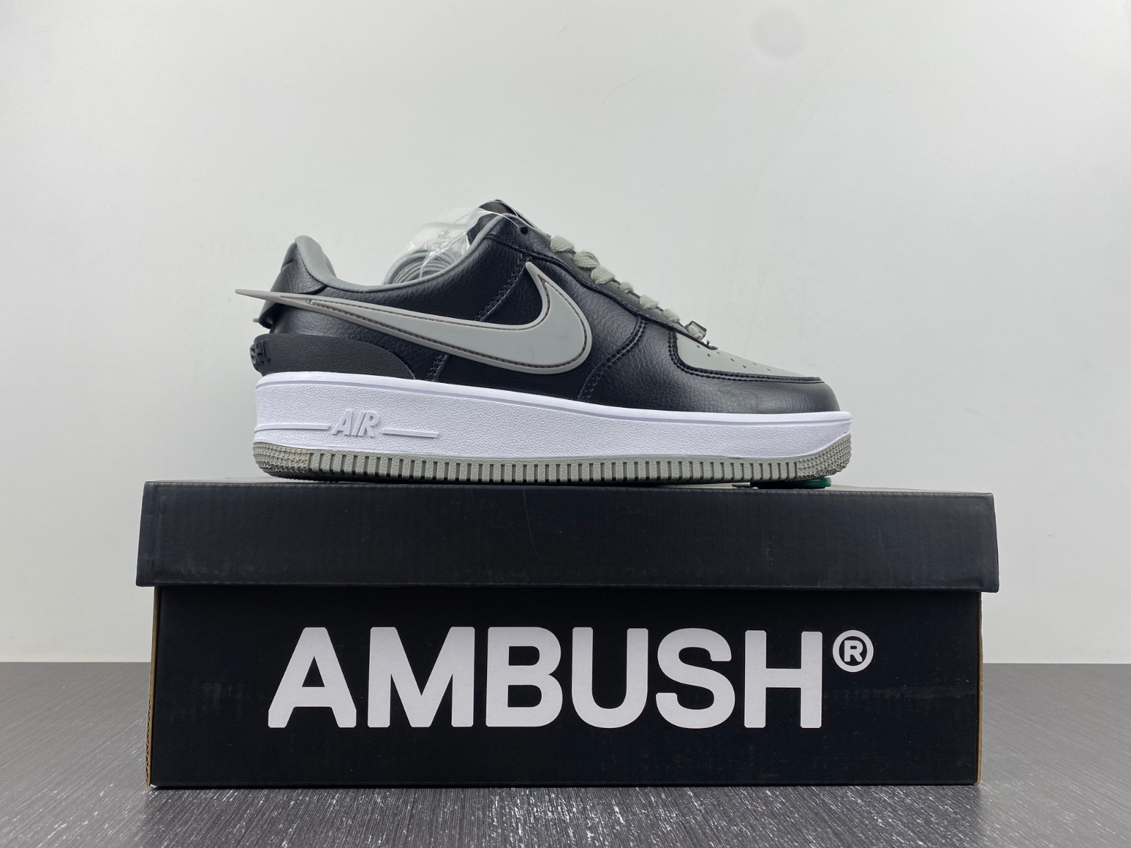 Nike x AMBUSH Air Force 1 Low DV3464-103