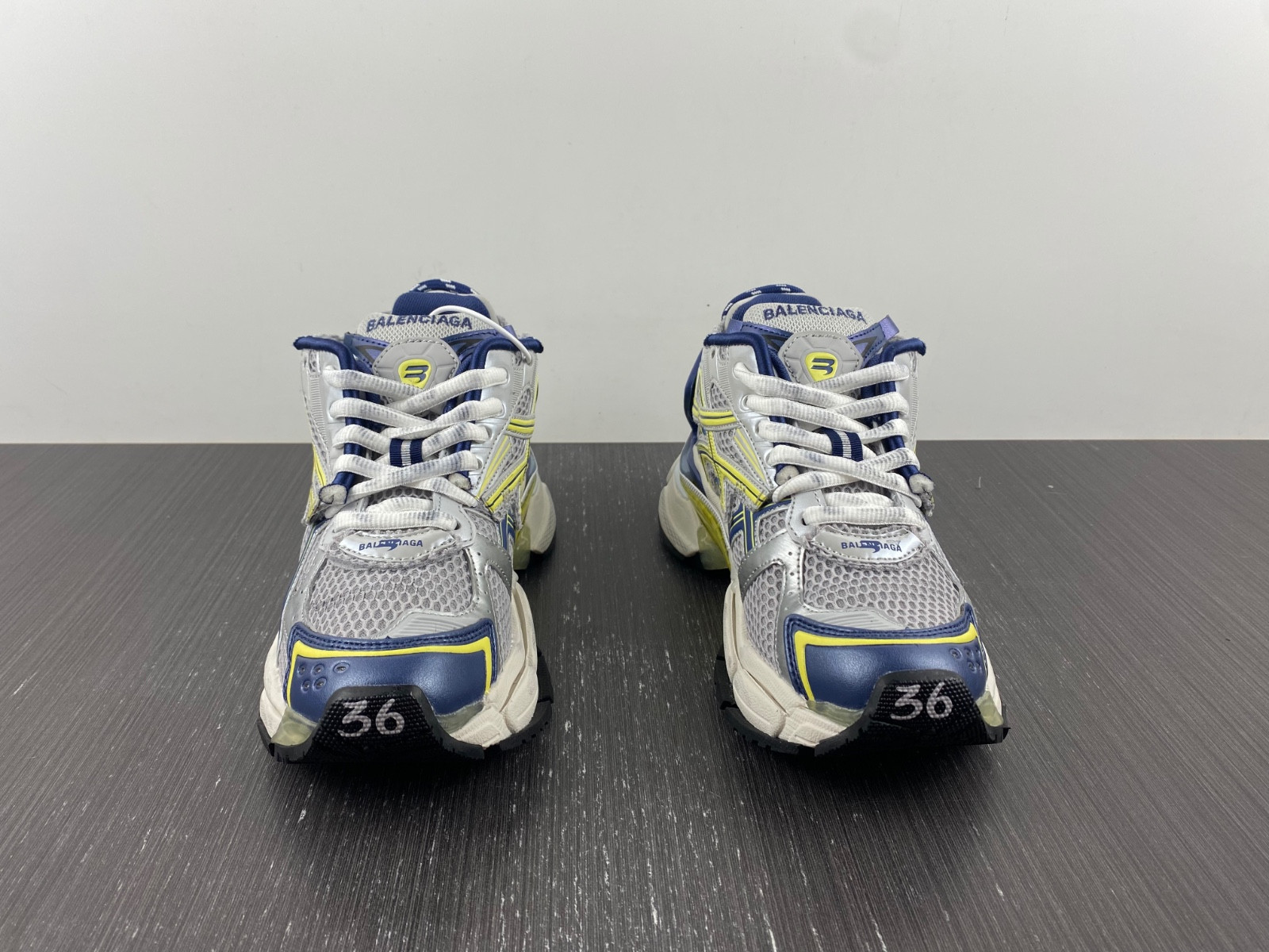 Ba*len*cia*ga runner 677402 w3rb5 9174