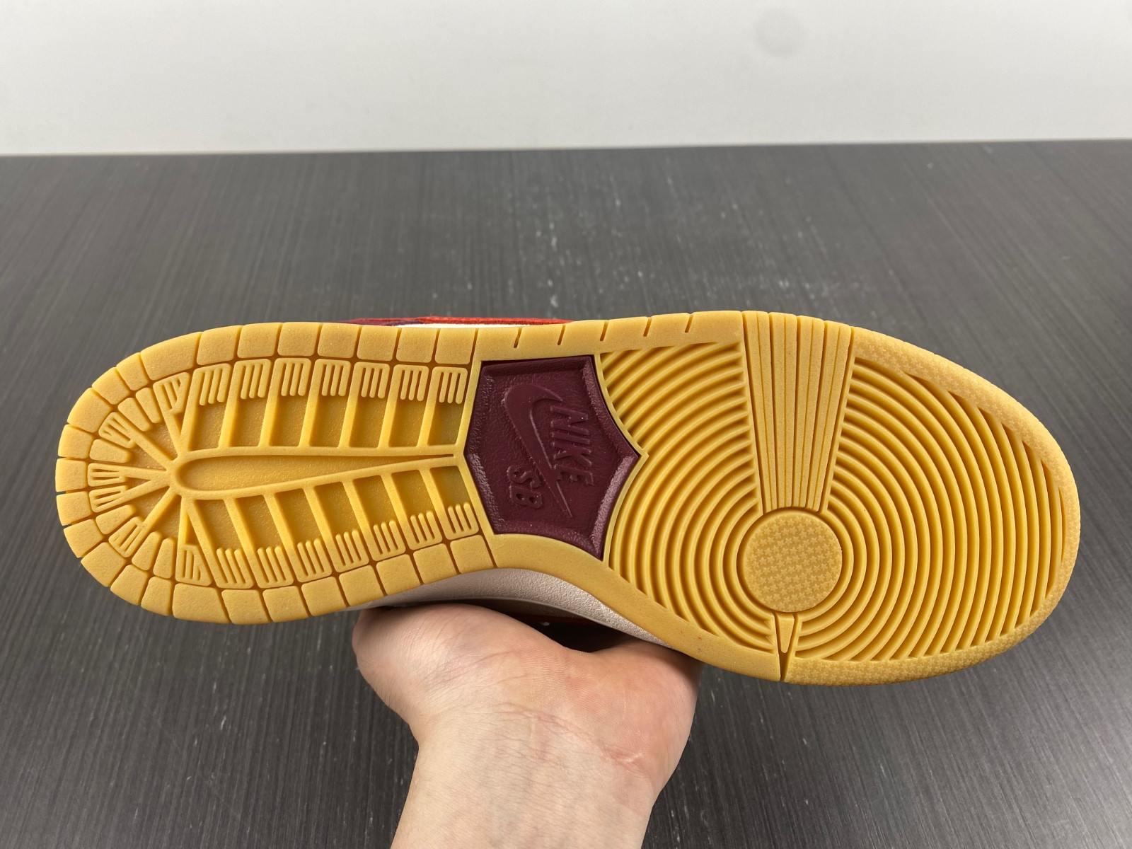 Skate Like a Girl x Nike SB Dunk Low DX4589-600