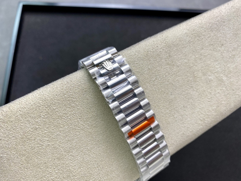 r-o-l-e-x S*per clone top version watch