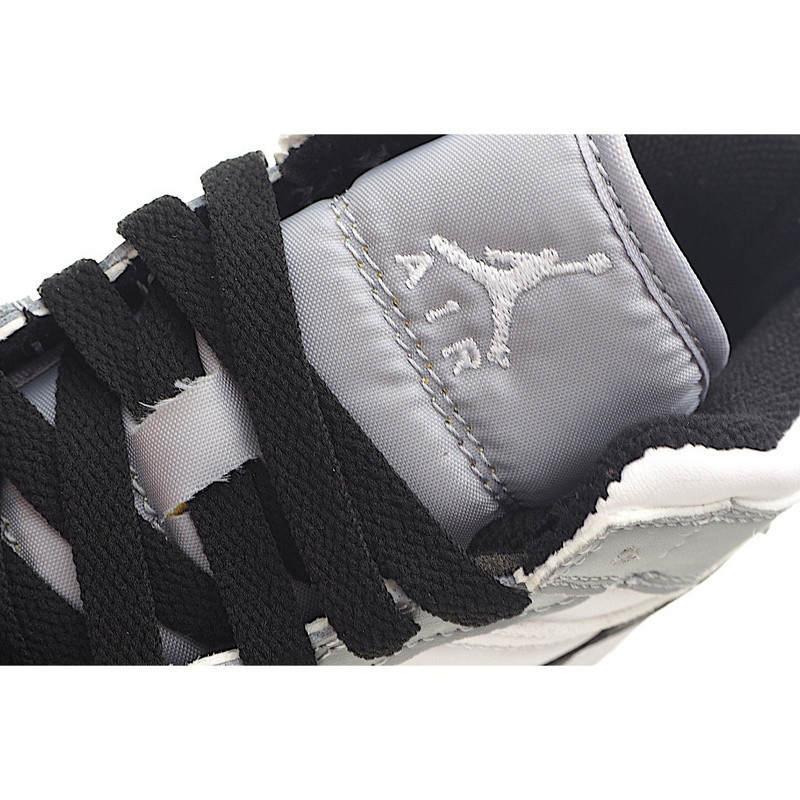 AIR JORDAN 1 KIDS SHOES