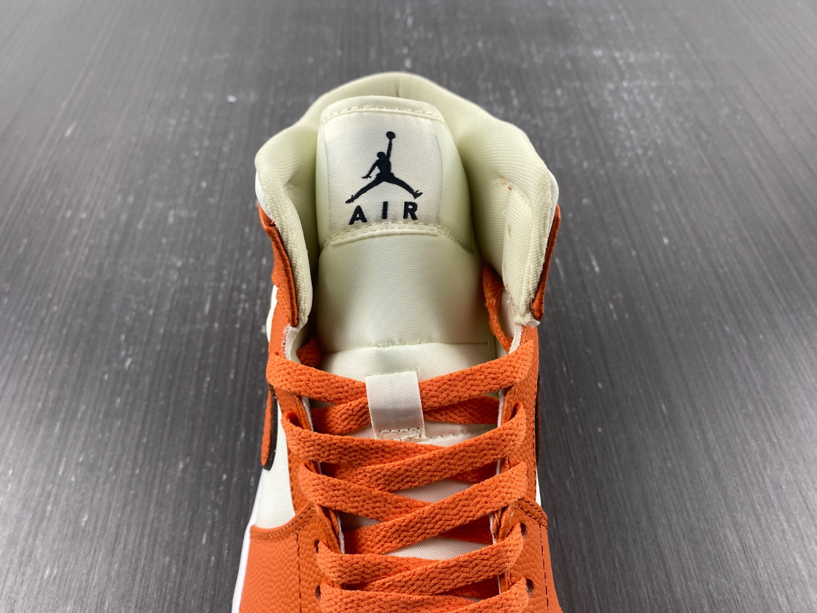 Air Jordan 1 Mid SE WMNS Coconut Milk Sport Spice DV1302-100