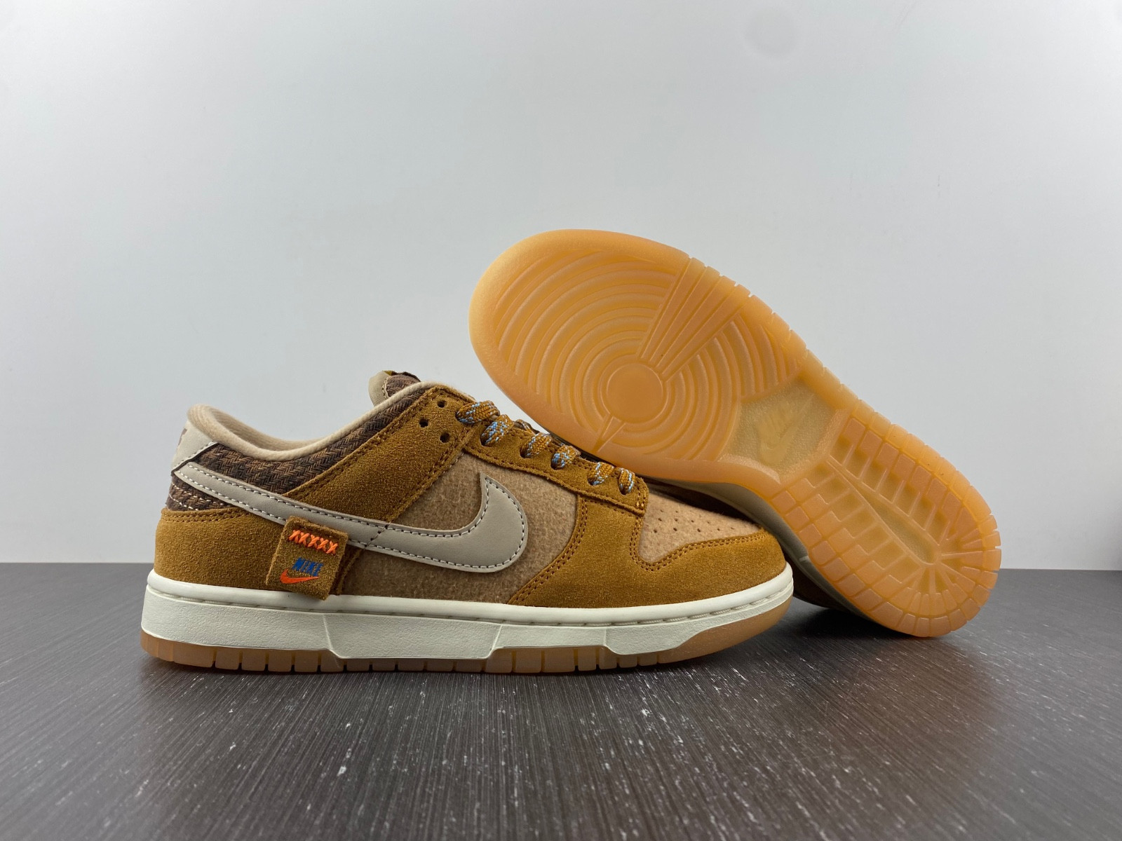 Nike Dunk Low "Teddy Bear" DZ5350-288