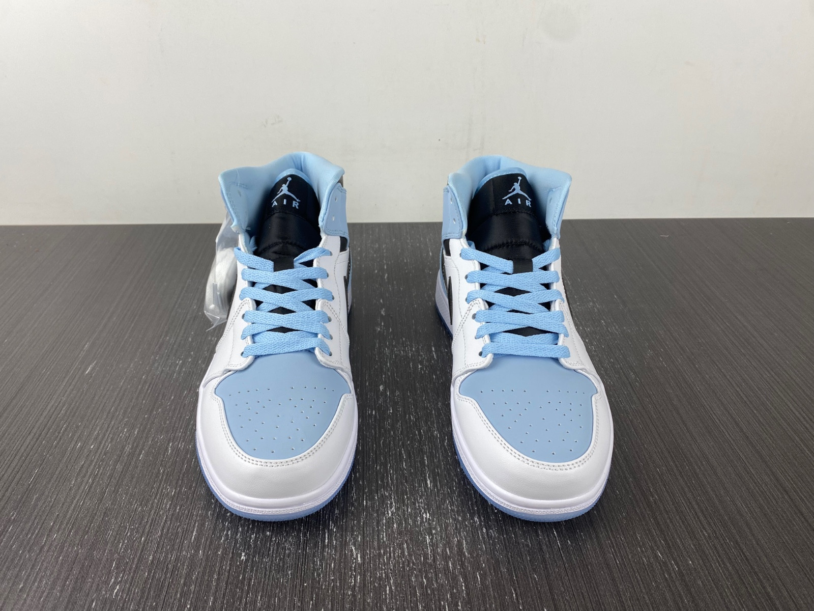 Jordan 1 Mid SE Ice Blue (2023) - DV1308-104