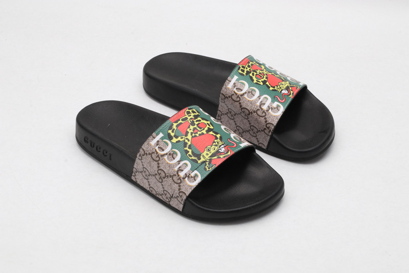 GUC LEATHER SLIDE