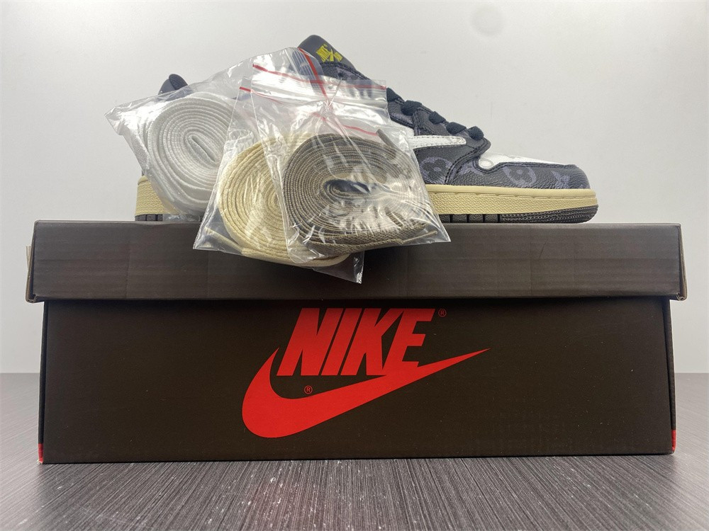Travis Scott Fragment Air Jordan 1 Low OG CM7866-126