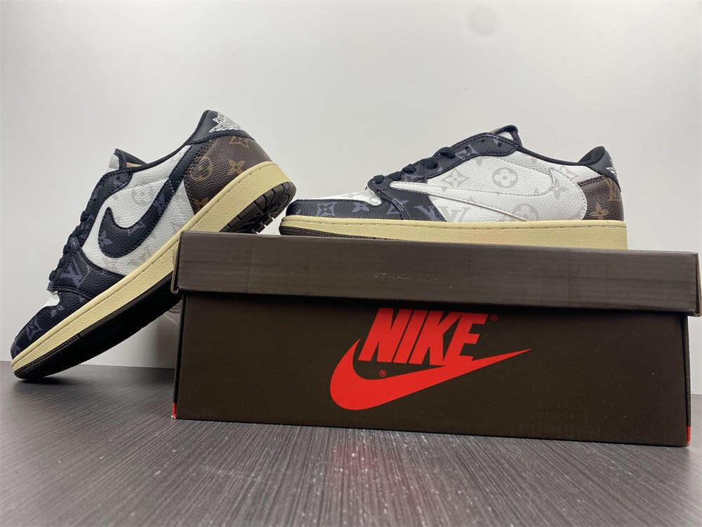 Travis Scott Fragment Air Jordan 1 Low OG CM7866-126