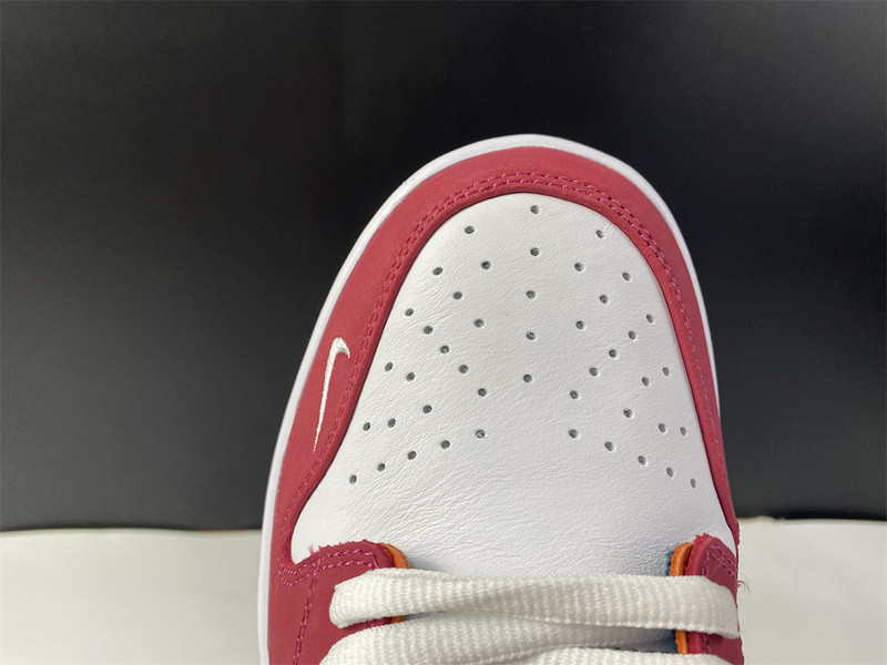 PARRA X NIKE SB DUNK LOW DH7695-100