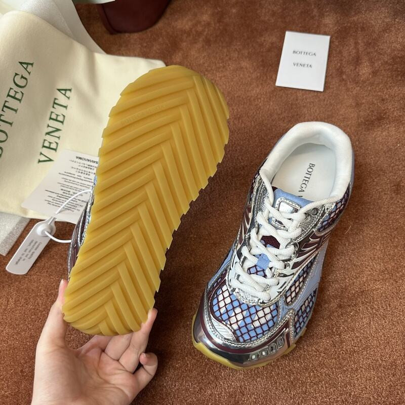 b0tt*ga Ven*ta orbit sneaker