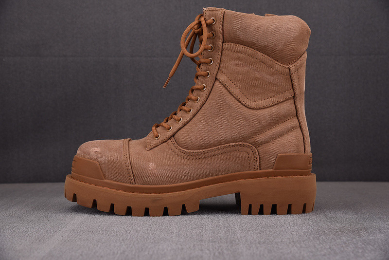 Ba*len*cia*ga strike combat boot