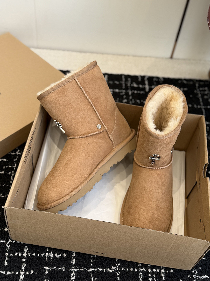 ugg x Ch*0me He**ts boots