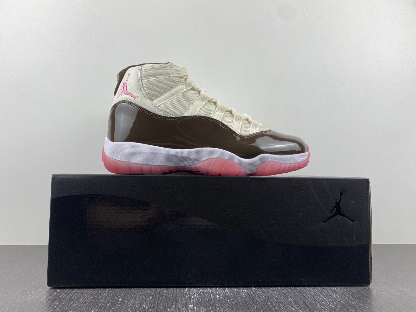 Air Jordan 11 Neapolitan Black Brown Pink White CT8012-126