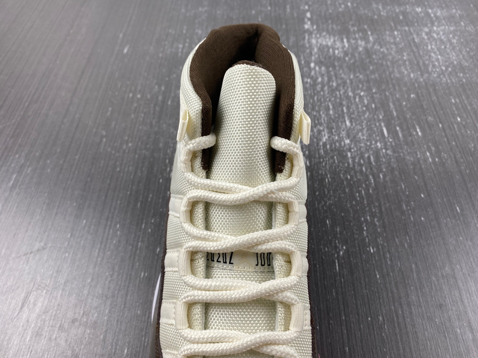 Air Jordan 11 Neapolitan Black Brown Pink White CT8012-126