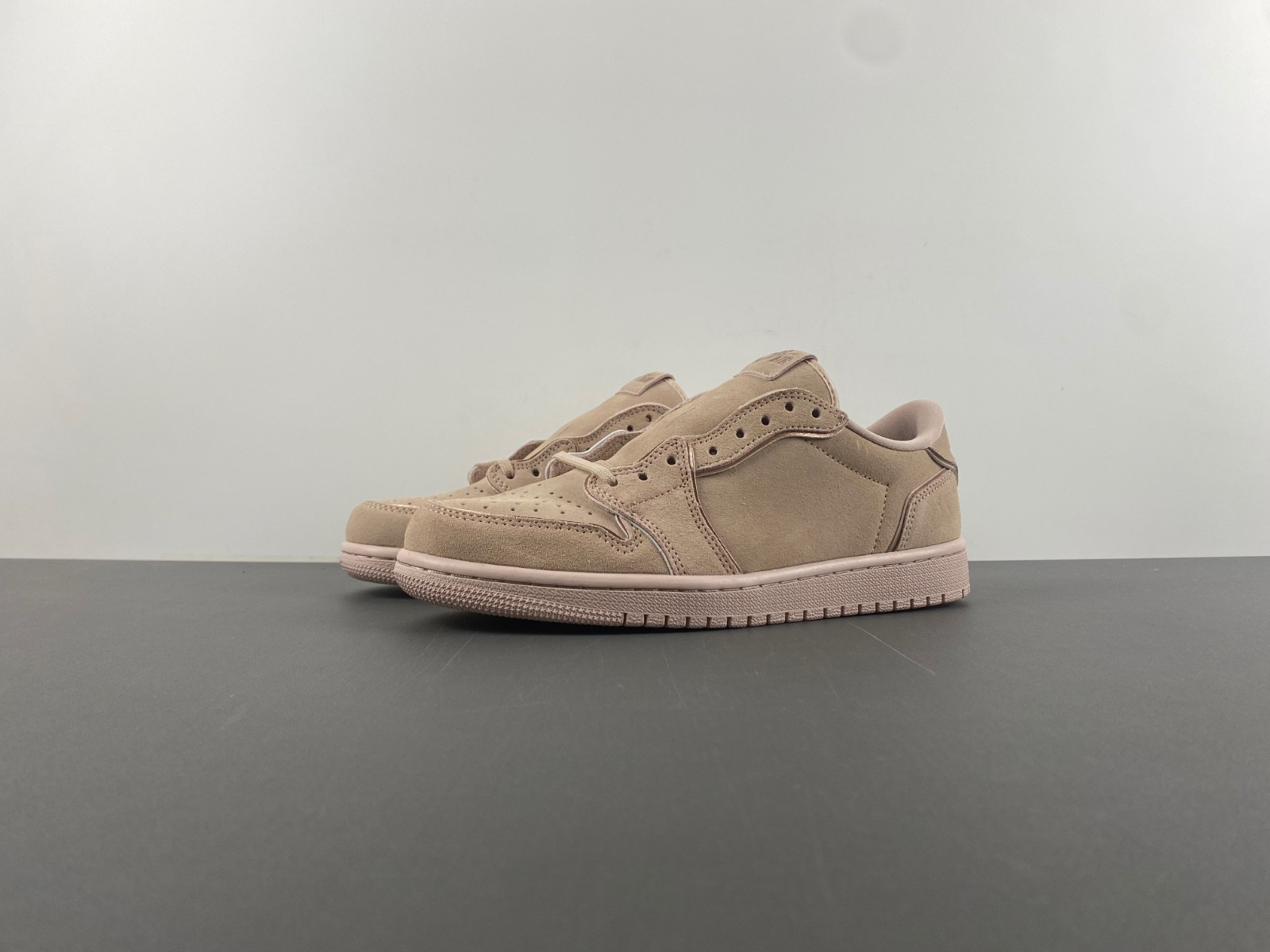 Jordan 1 Retro Low NS Particle Beige 2018 - AO1935-204