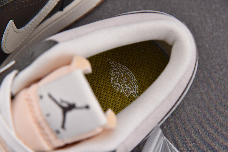 Air Jordan 1 Low SNKRS Day Korea FD0399-004