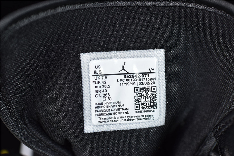 Air Jordan 1 Mid AJ1 852542-071