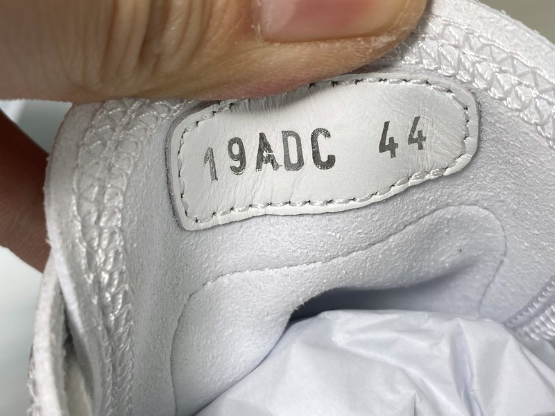 B23 OBLIQUE LOW SNEAKERS